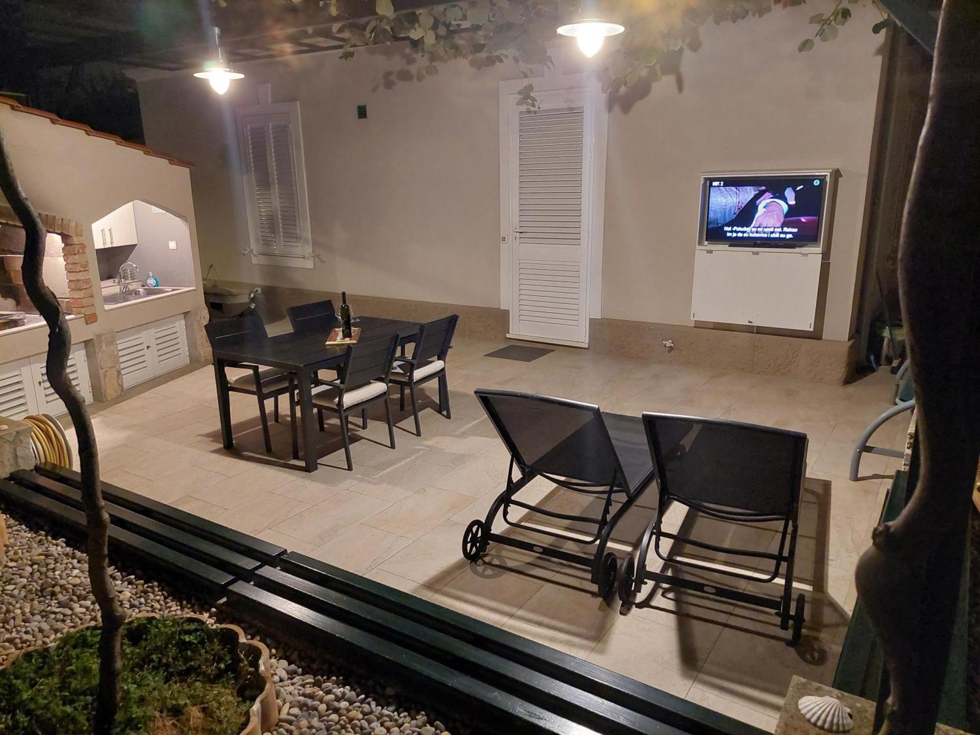 Chill Apartment ดูบรอฟนิก ภายนอก รูปภาพ